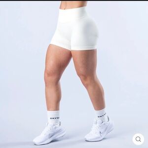 Ivory Impact Women's Shorts